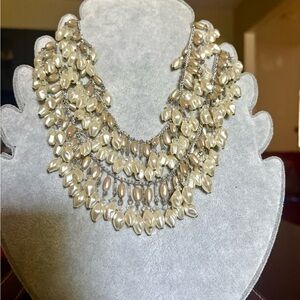 Elegant Pearl Cluster Necklace